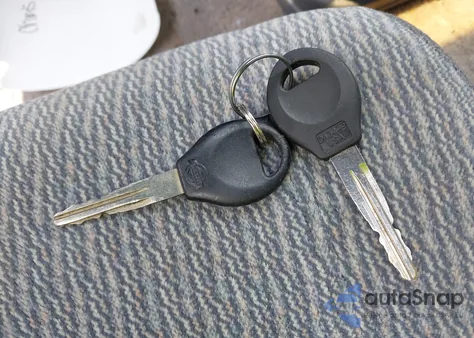 2000 Nissan Frontier Xe from USA, damaged, VIN 1N6DD26SXYC420527